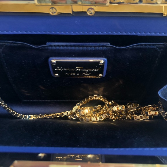 Ferragamo Kameron blue laser cut evening bag - Picture 9 of 13